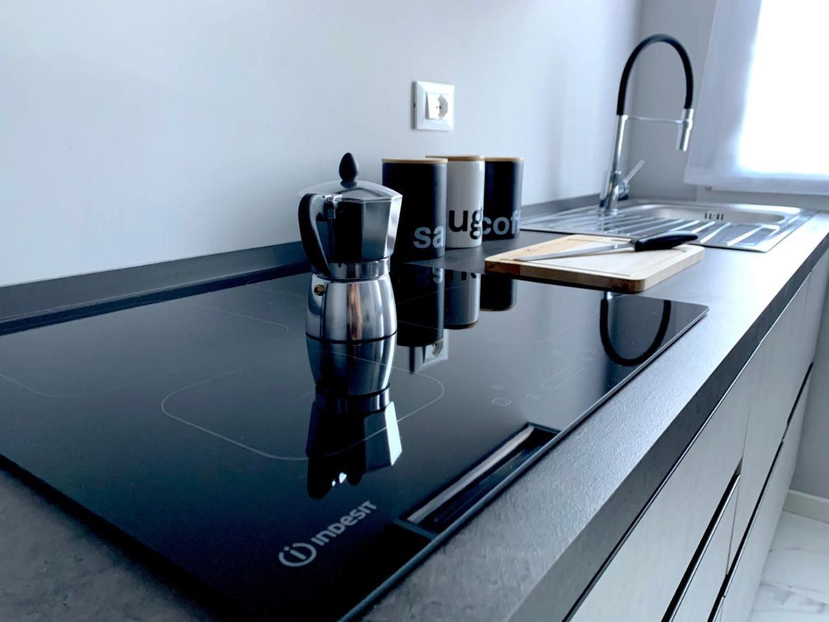 Temali Apartment Πεσκιέρα ντελ Γκάρντα Εξωτερικό φωτογραφία